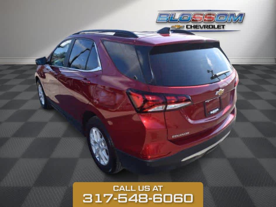 2022 Cherry Red Tintcoat Chevrolet Equinox LT FWD SUV
