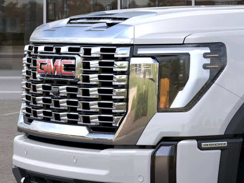 2024 GMC Sierra 3500HD Denali 4WD Crew Cab 159 13