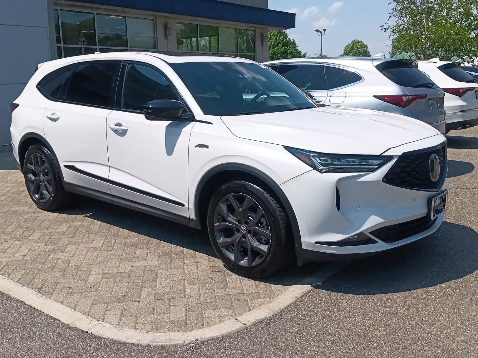 View vehicle photo 6