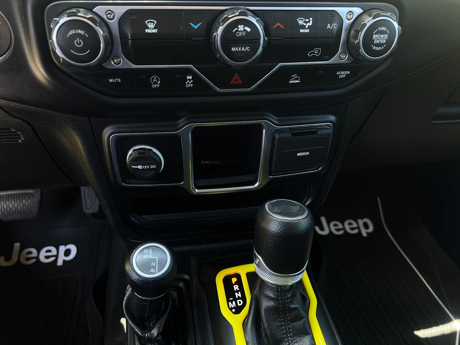 2022 Jeep Wrangler Sport