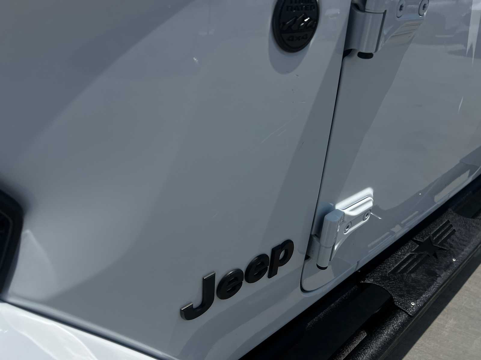 2023 Jeep Gladiator Willys