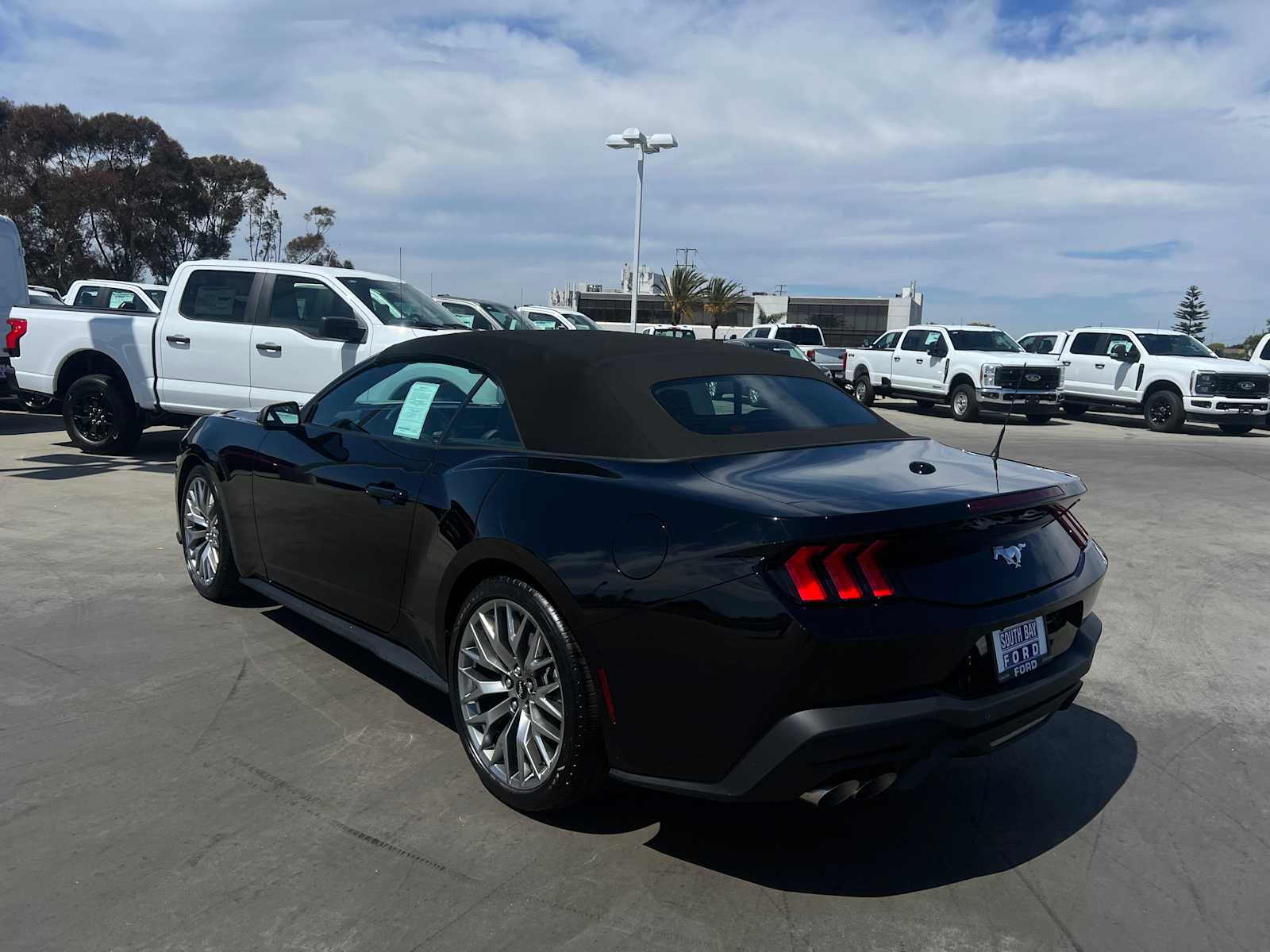 2025 Ford Mustang 
