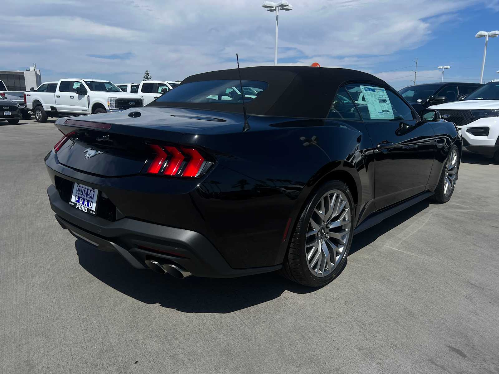 2025 Ford Mustang 