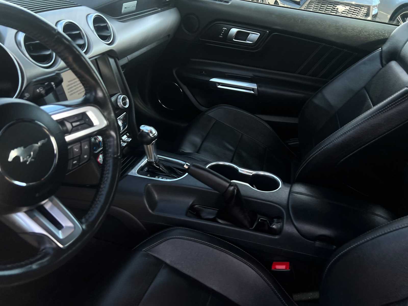 2022 Ford Mustang EcoBoost Premium