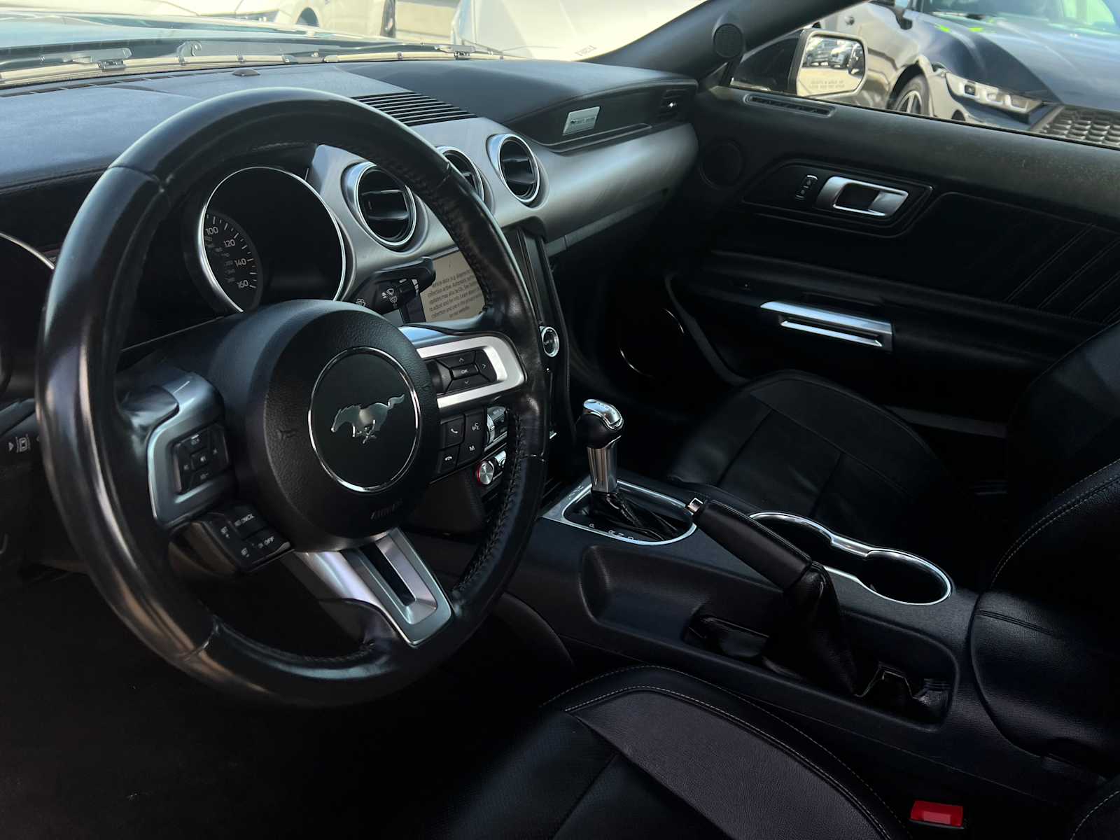 2022 Ford Mustang EcoBoost Premium