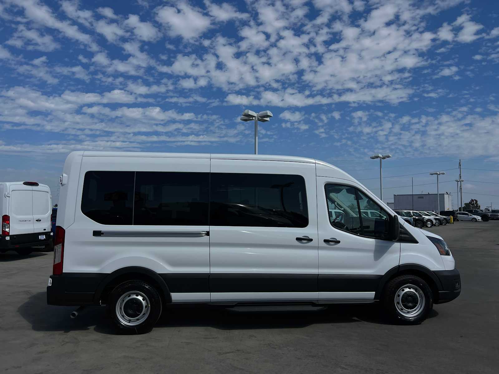 2025 Ford Transit Passenger XL 2025 Ford Transit Passenger XL