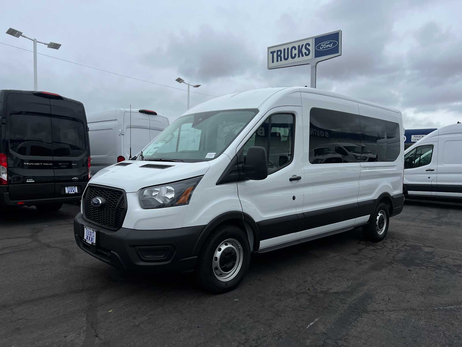 2024 Ford Transit Passenger XL