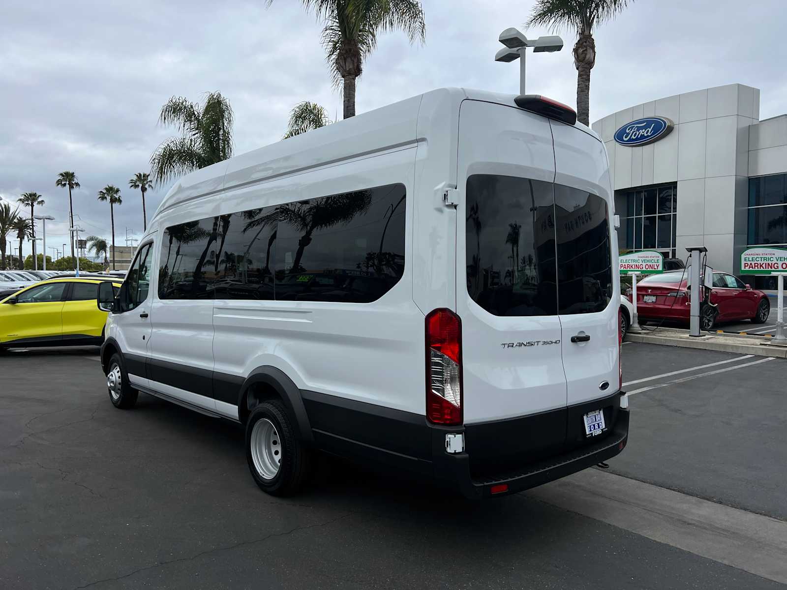 2025 Ford Transit Passenger XL 2025 Ford Transit Passenger XL