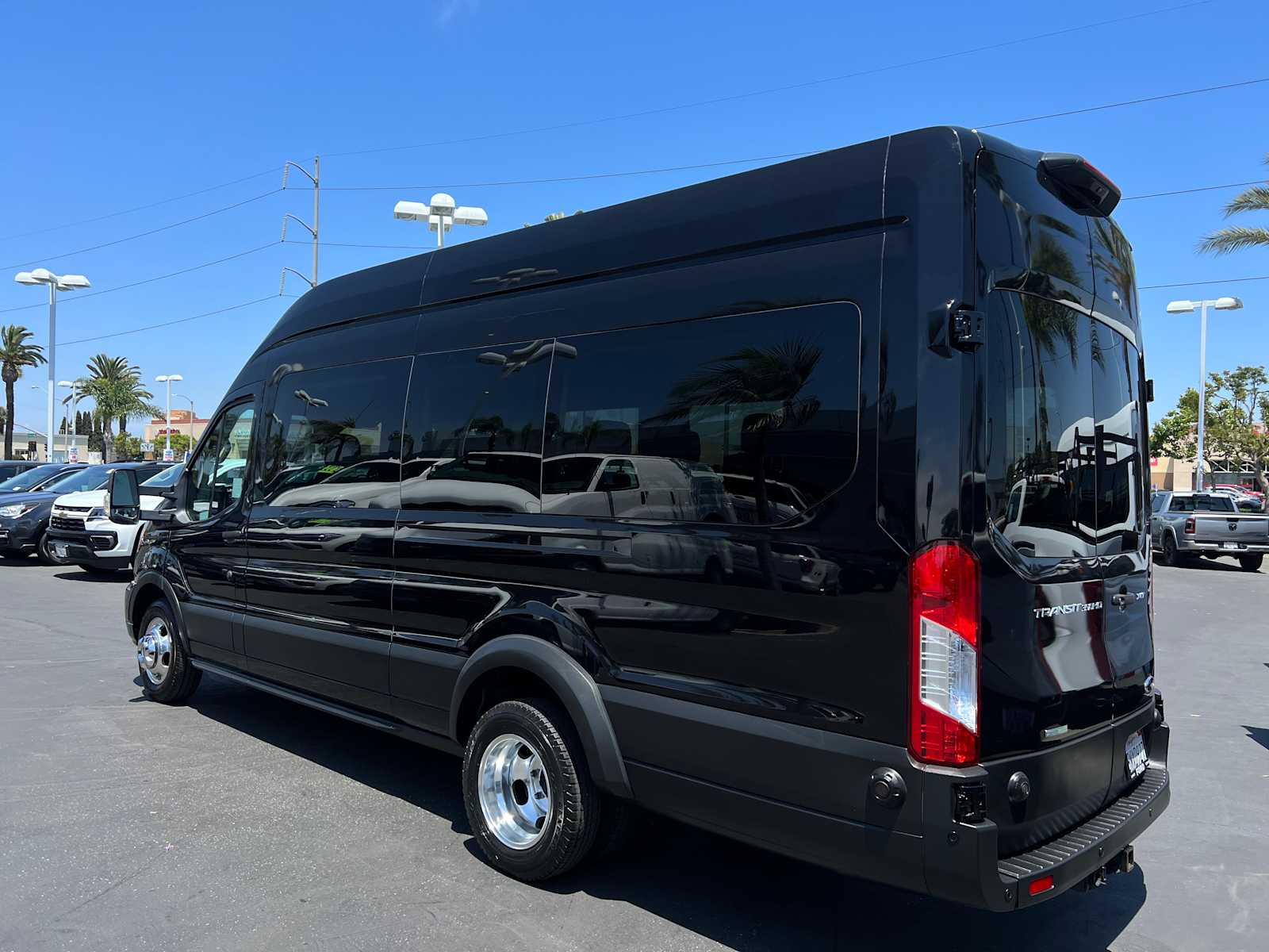 2020 Ford Transit Passenger XLT