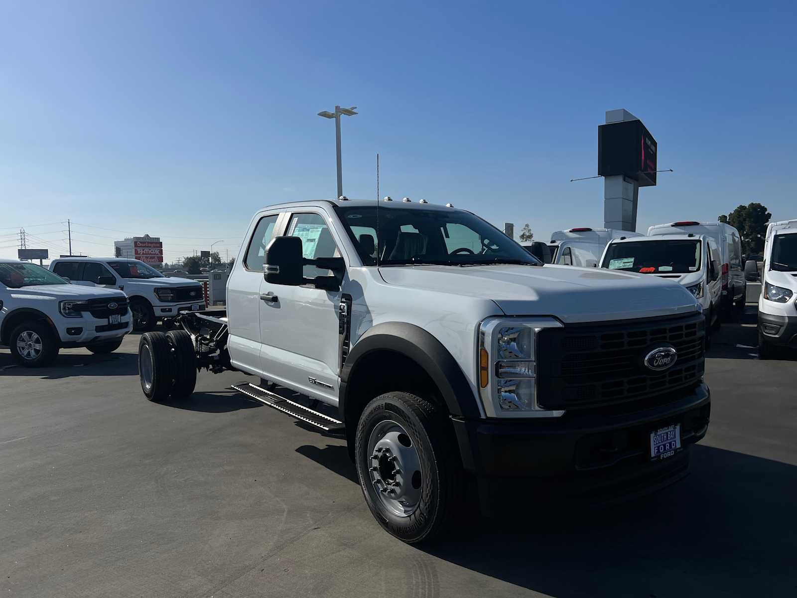 2026 Ford Super Duty F-550 DRW 