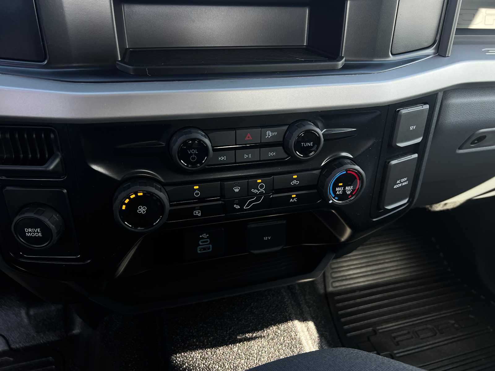 2026 Ford Super Duty F-550 DRW 