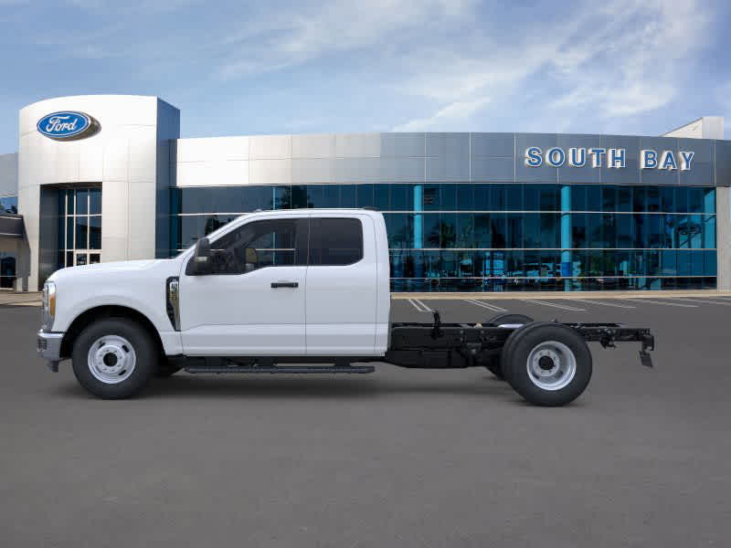 2025 Ford Super Duty F-350 DRW 