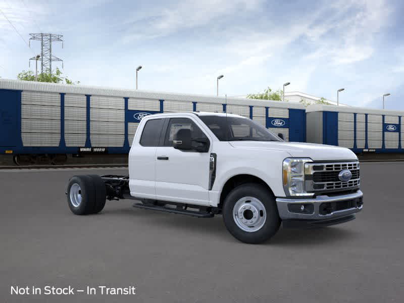 2025 Ford Super Duty F-350 DRW 