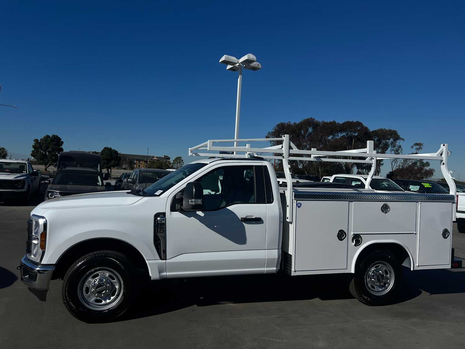 2024 Ford Super Duty F-250 SRW XL