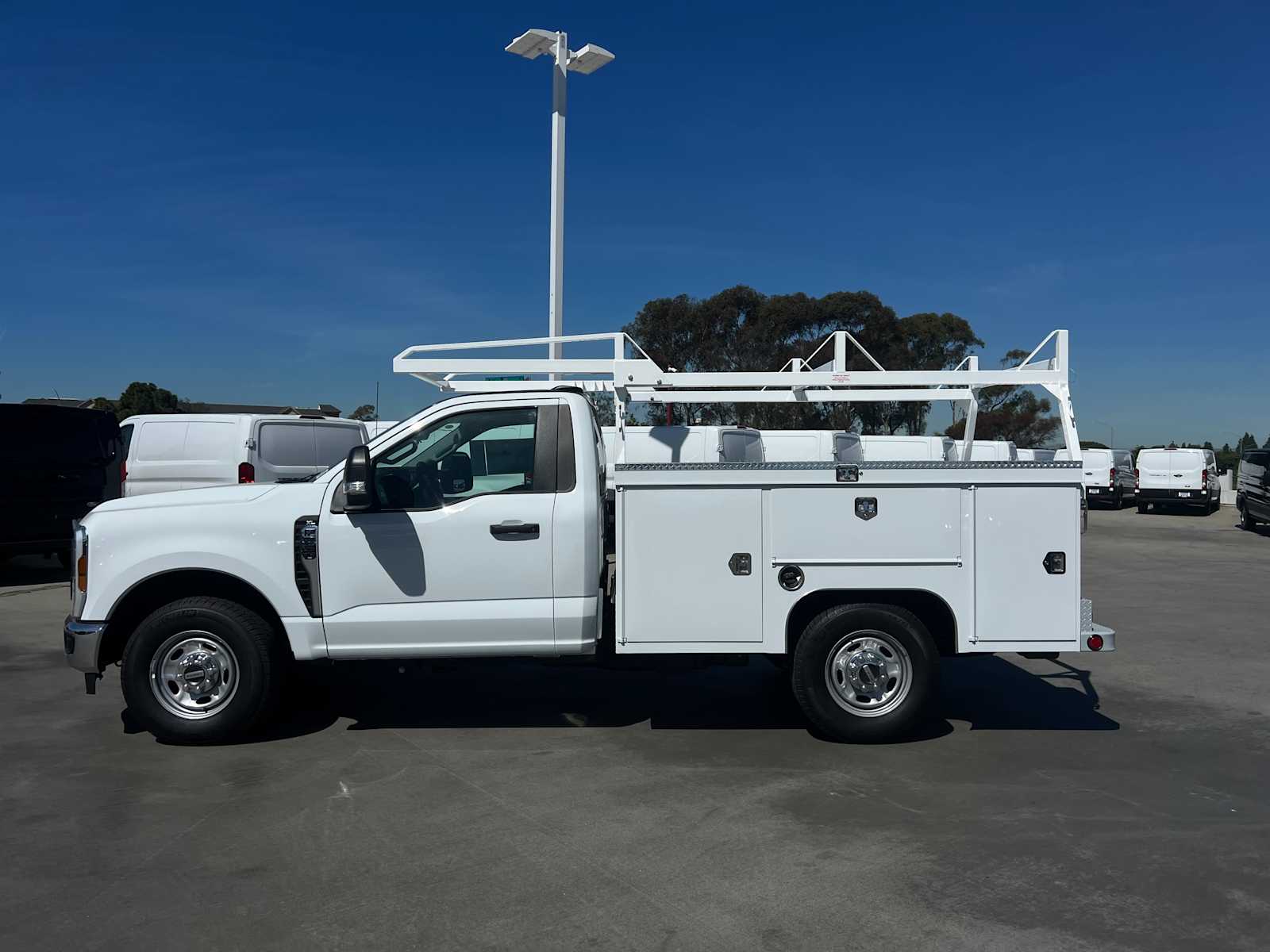2025 Ford Super Duty F-250 Pickup XL