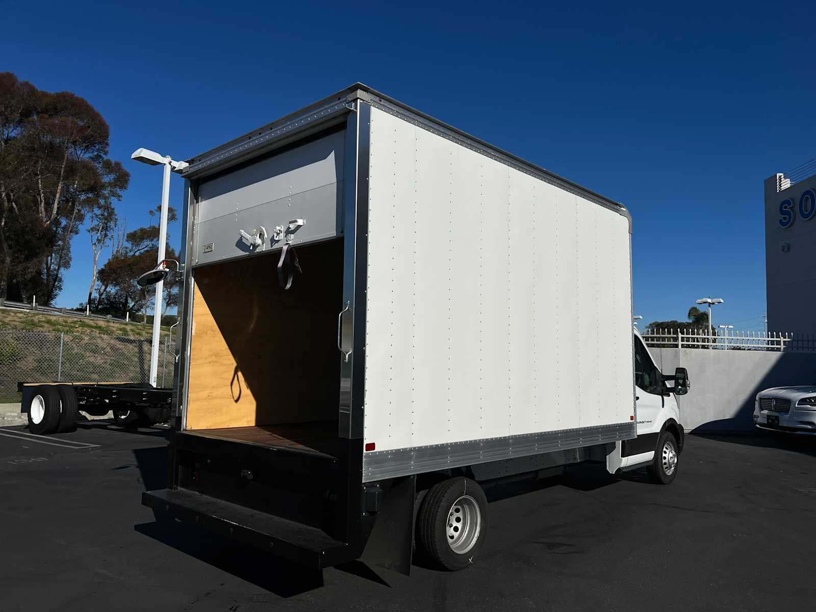 2024 Ford Transit Chassis 