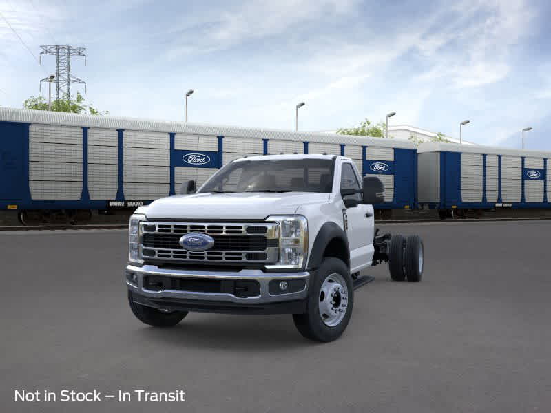 2025 Ford Super Duty F-600 DRW 
