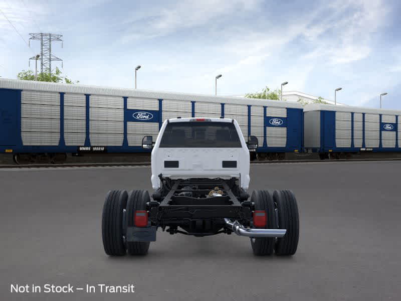2025 Ford Super Duty F-600 DRW 
