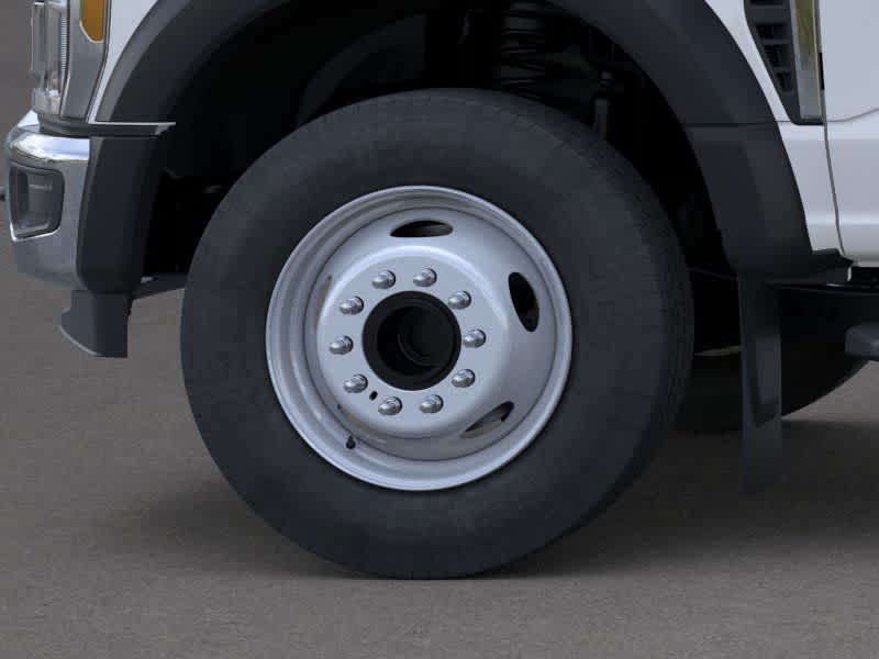 2025 Ford Super Duty F-600 DRW 