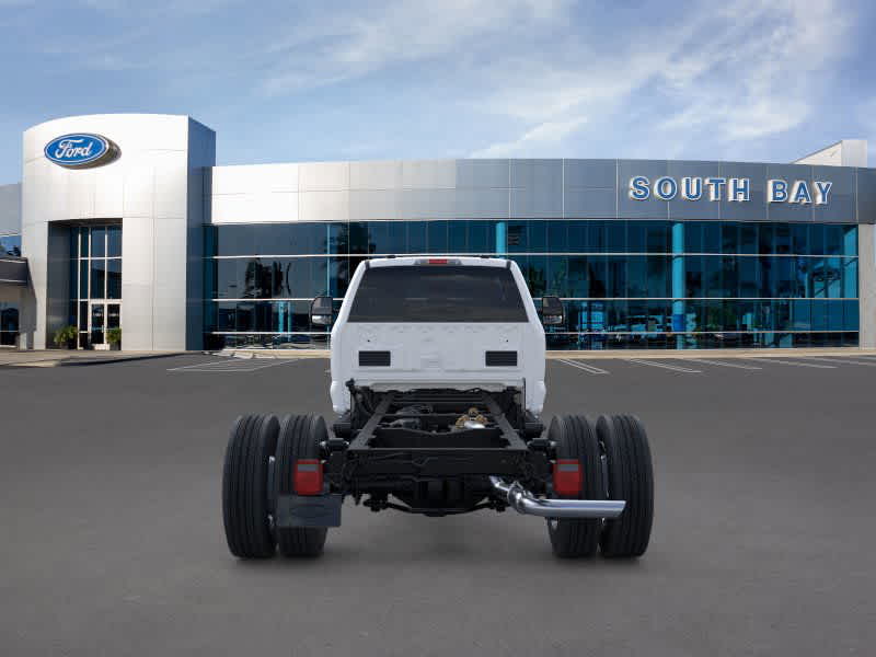 2025 Ford Super Duty F-600 DRW 