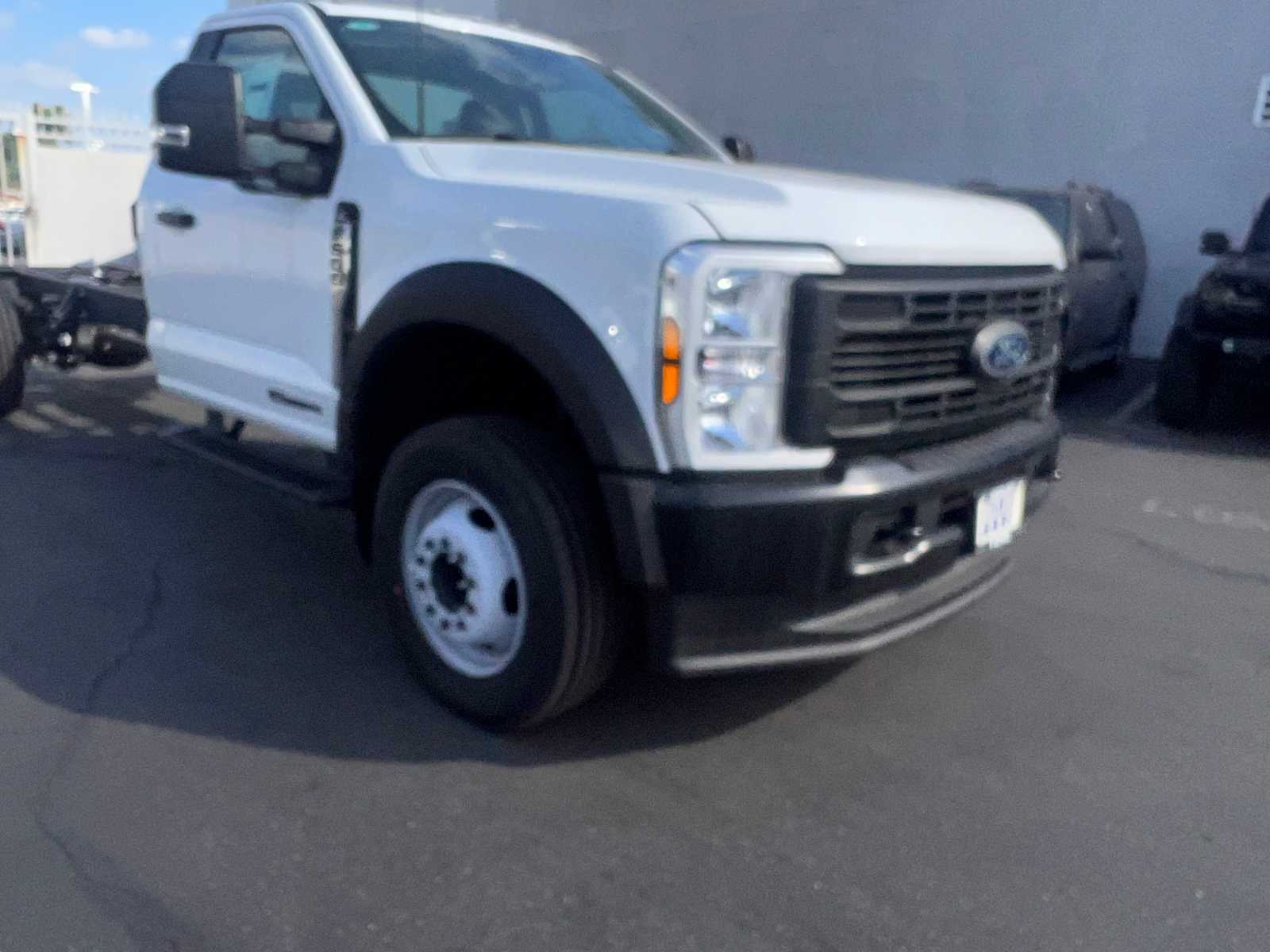 2024 Ford Super Duty F-600 DRW XL