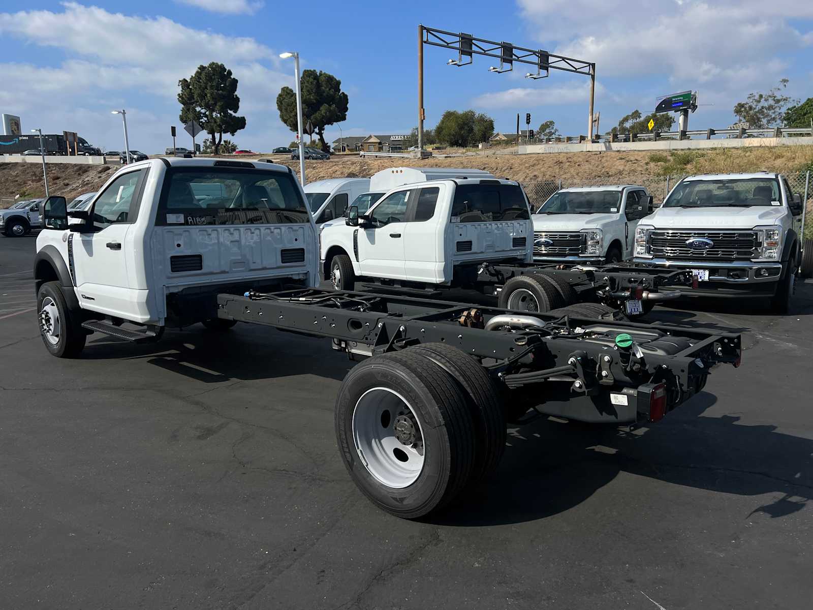 2024 Ford Super Duty F-600 DRW XL