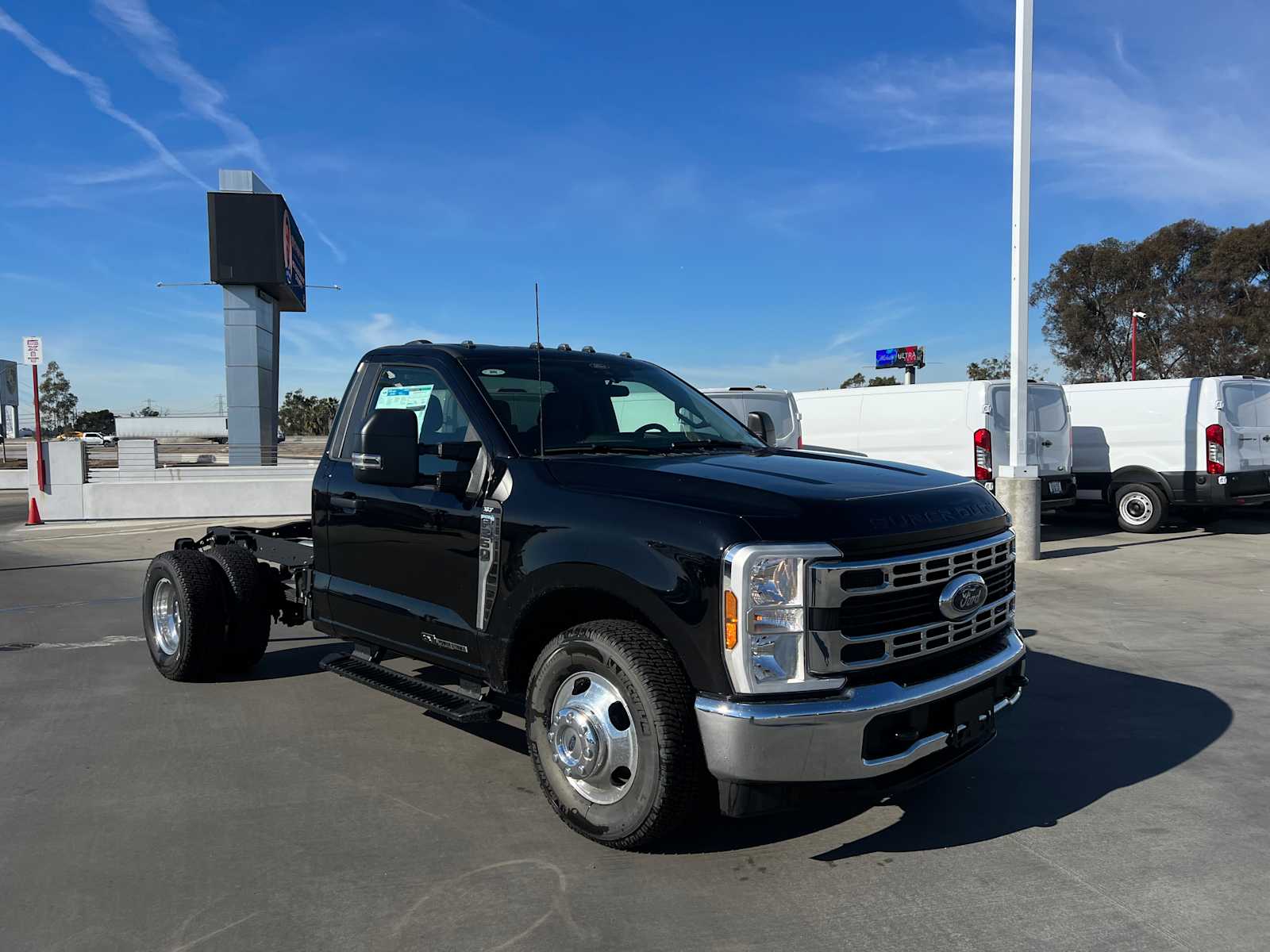 2024 Ford Super Duty F-350 DRW 
