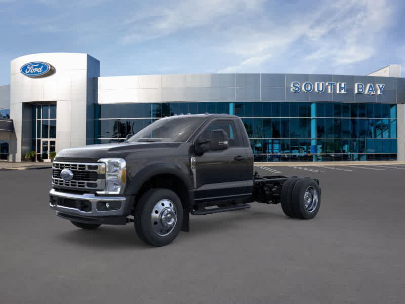 2025 Ford Super Duty F-550 DRW 