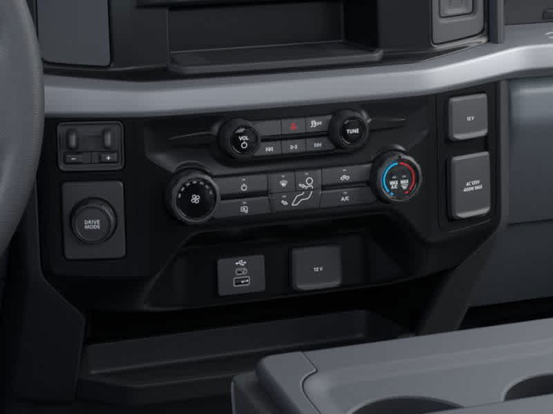 2025 Ford Super Duty F-550 DRW 