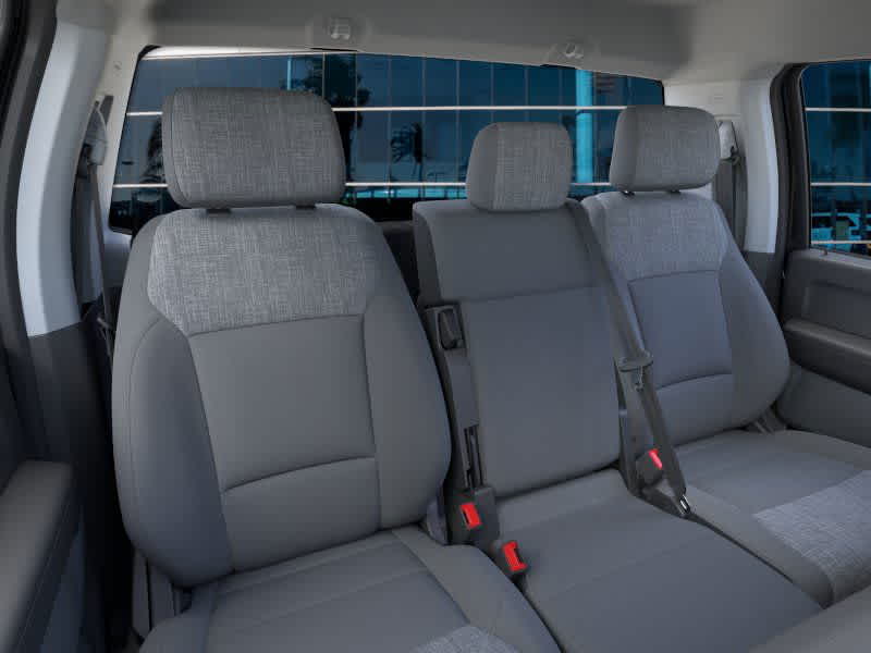 2025 Ford Super Duty F-550 DRW 