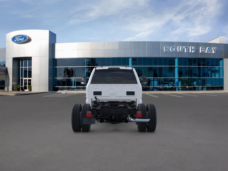 2025 Ford Super Duty F-550 DRW 