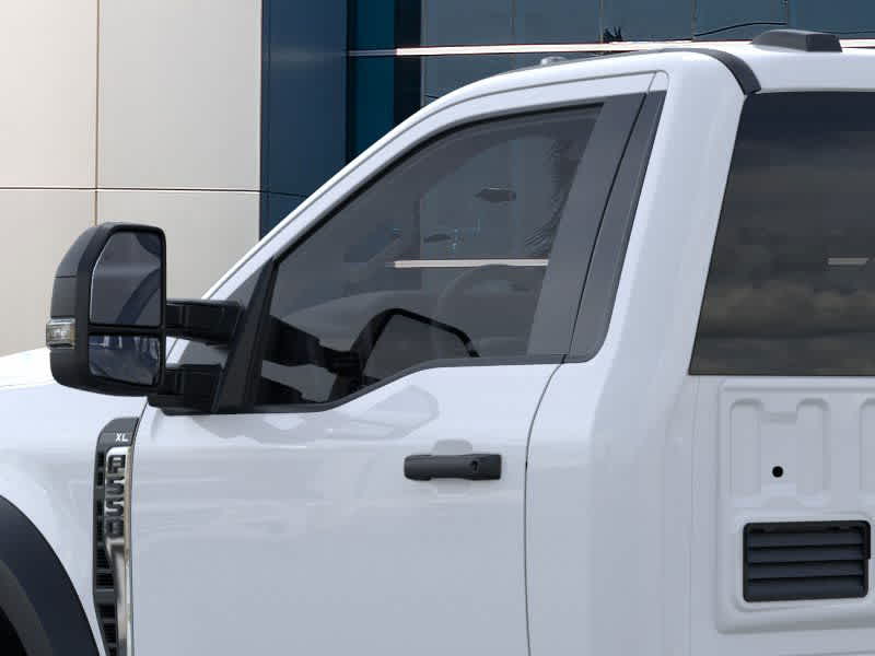 2025 Ford Super Duty F-550 DRW 