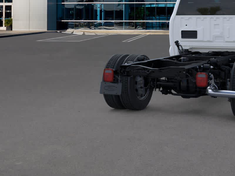 2025 Ford Super Duty F-550 DRW 