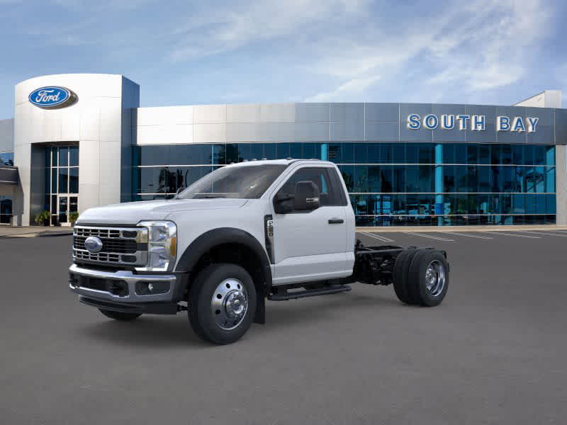 2025 Ford Super Duty F-550 DRW 