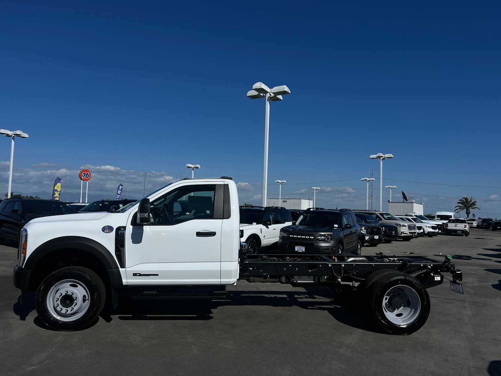 2024 Ford Super Duty F-550 DRW 