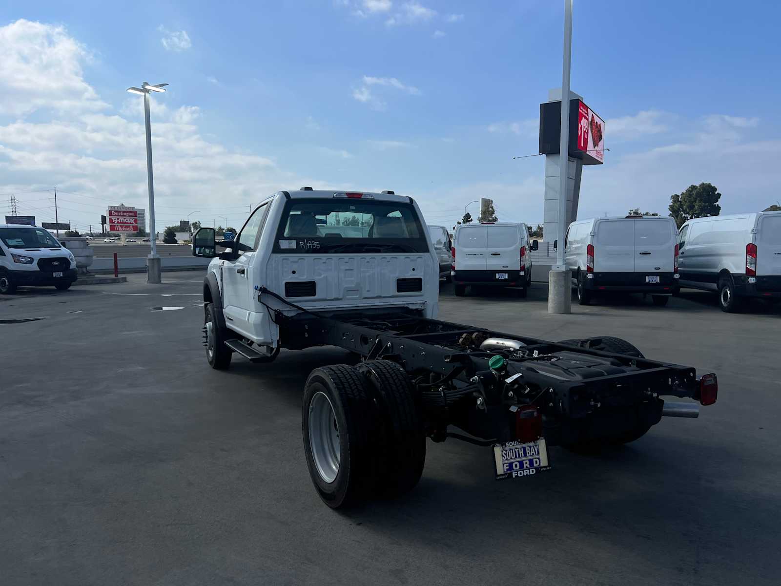 2024 Ford Super Duty F-550 DRW XL