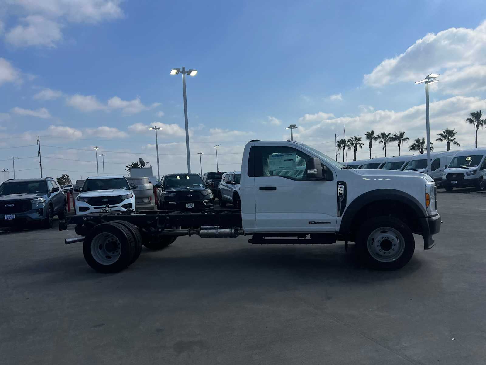 2024 Ford Super Duty F-550 DRW XL