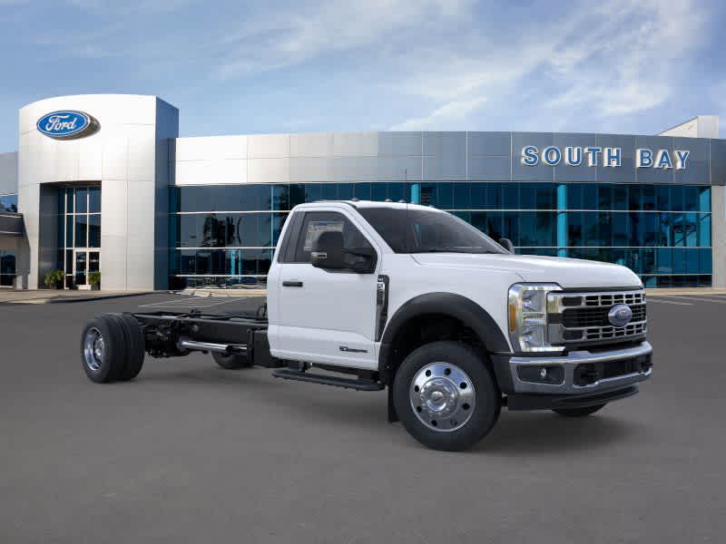 2025 Ford Super Duty F-550 DRW 