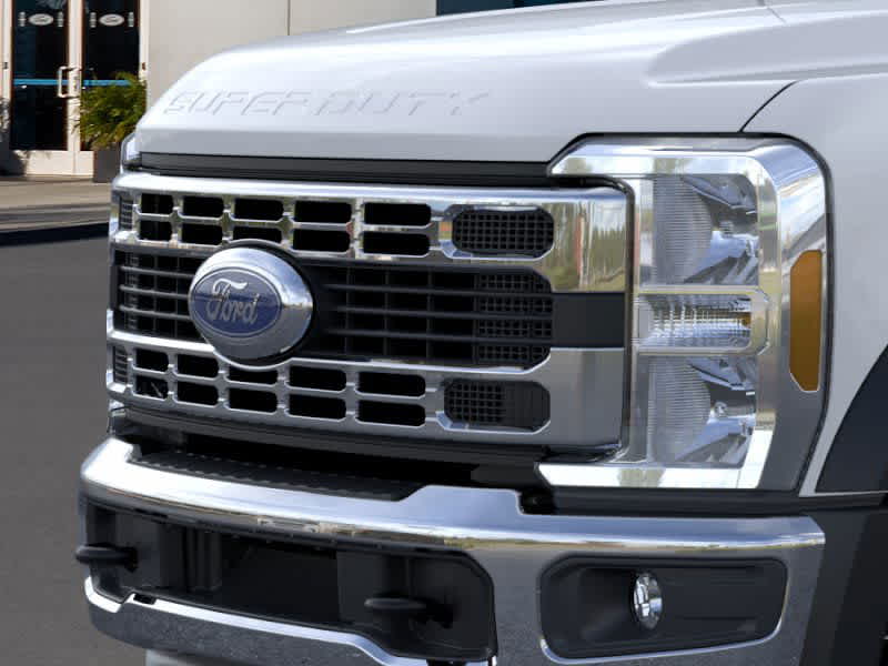 2025 Ford Super Duty F-550 DRW 