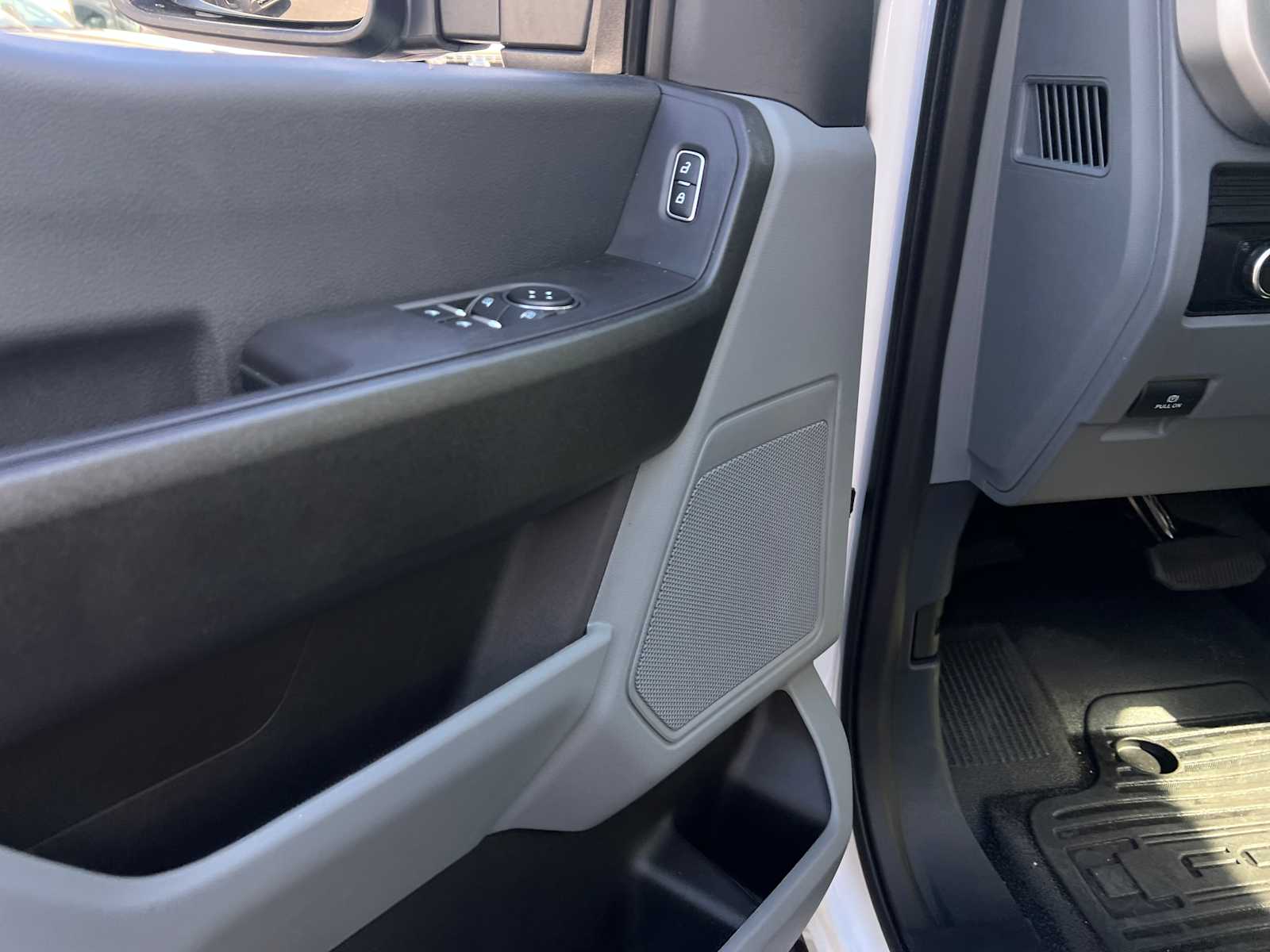 2024 Ford Super Duty F-550 DRW 