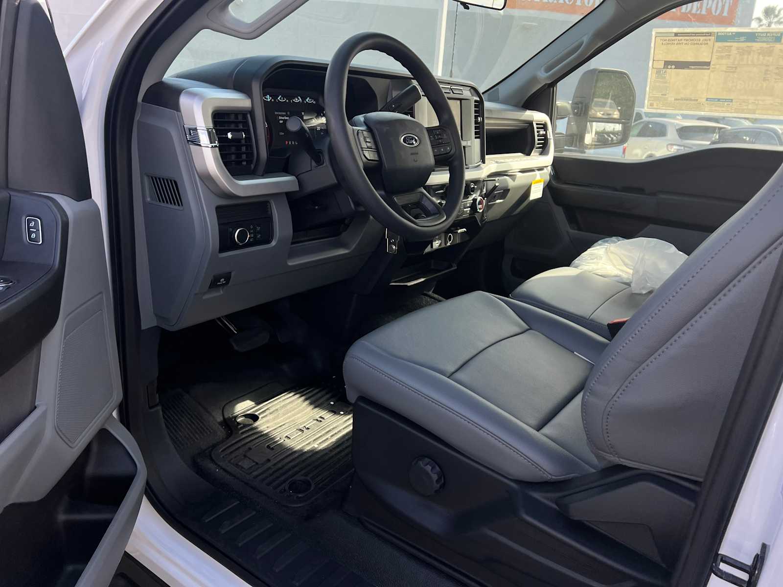 2024 Ford Super Duty F-550 DRW 