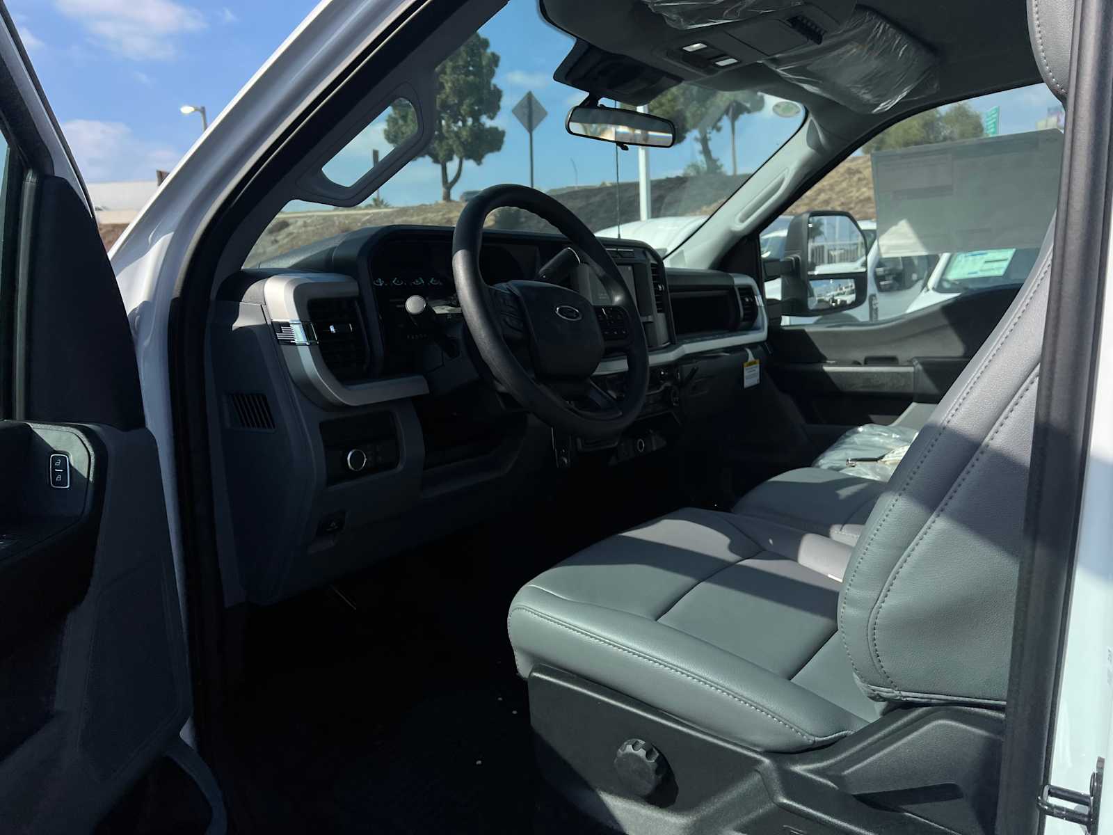 2024 Ford Super Duty F-550 DRW 