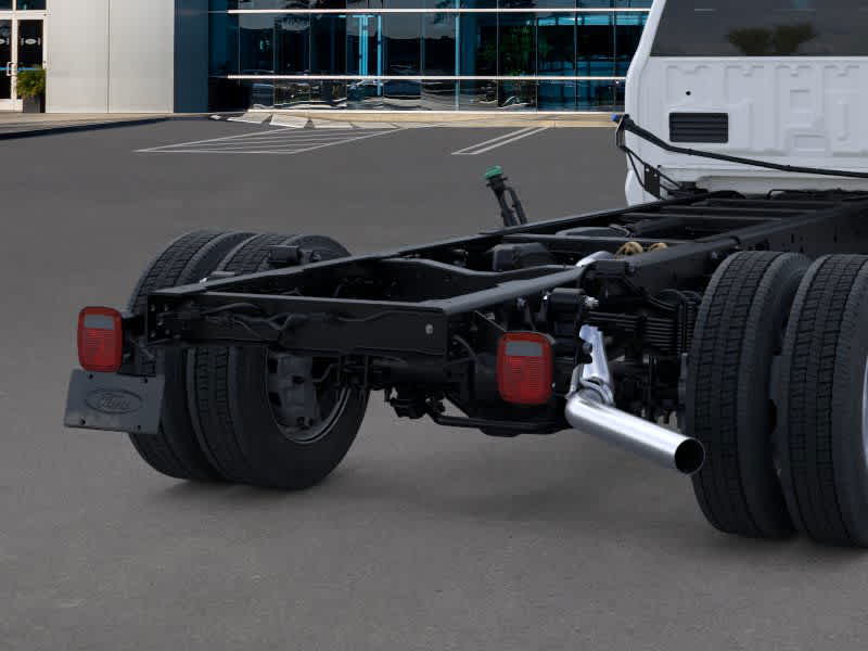 2025 Ford Super Duty F-550 DRW 