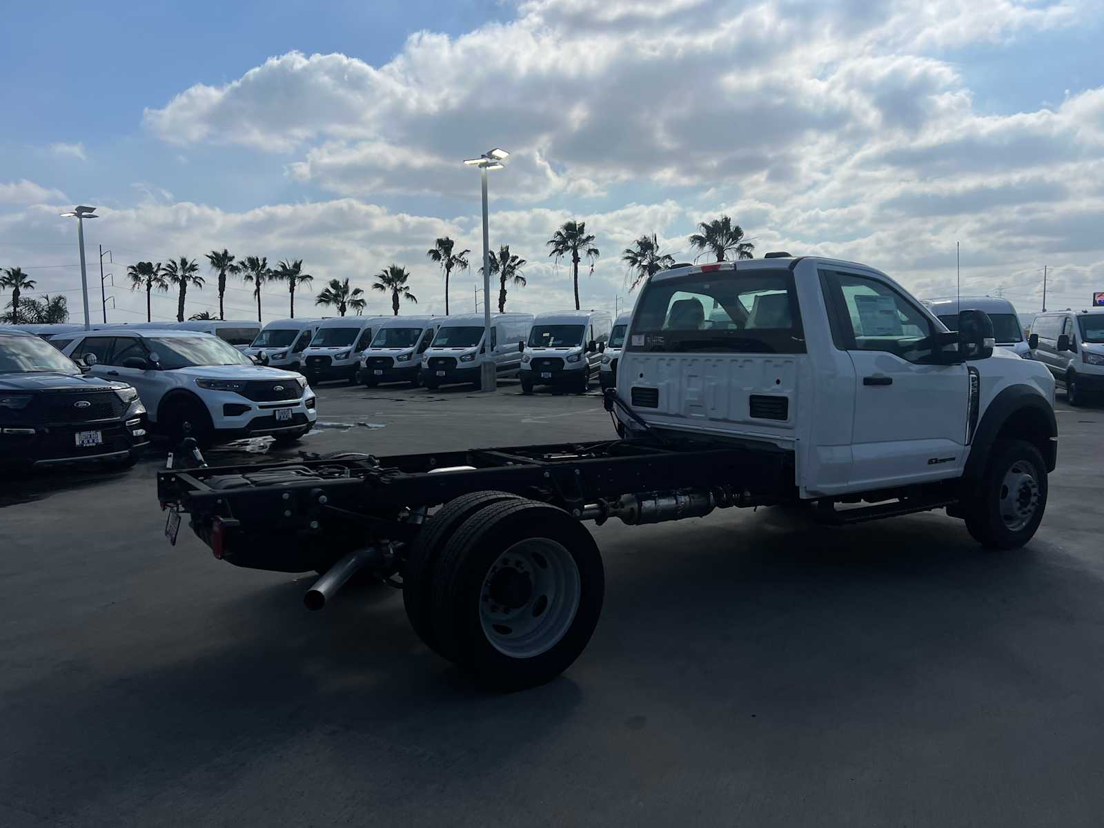 2024 Ford Super Duty F-550 DRW XL