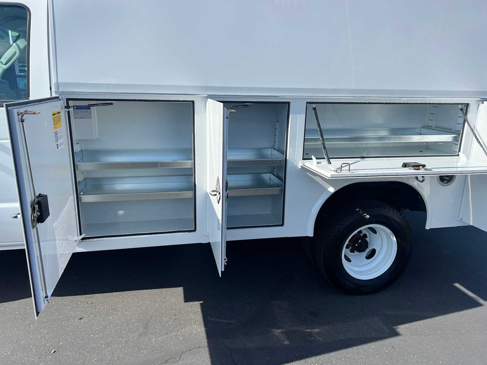 2026 Ford E-Series Cutaway 