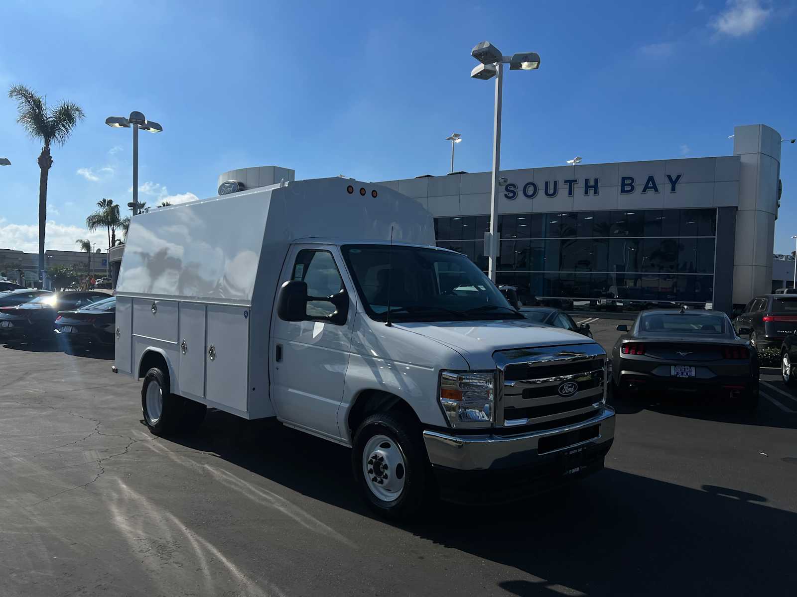 2026 Ford E-Series Cutaway 