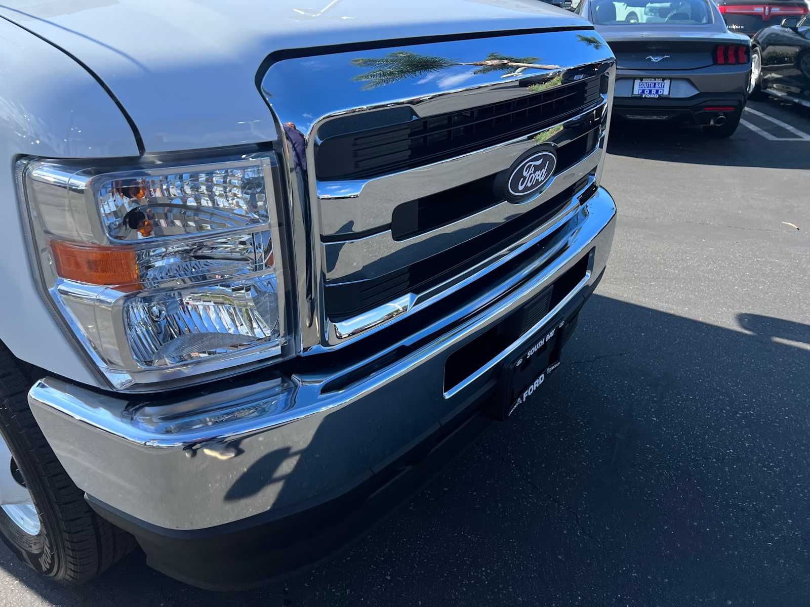 2026 Ford E-Series Cutaway 