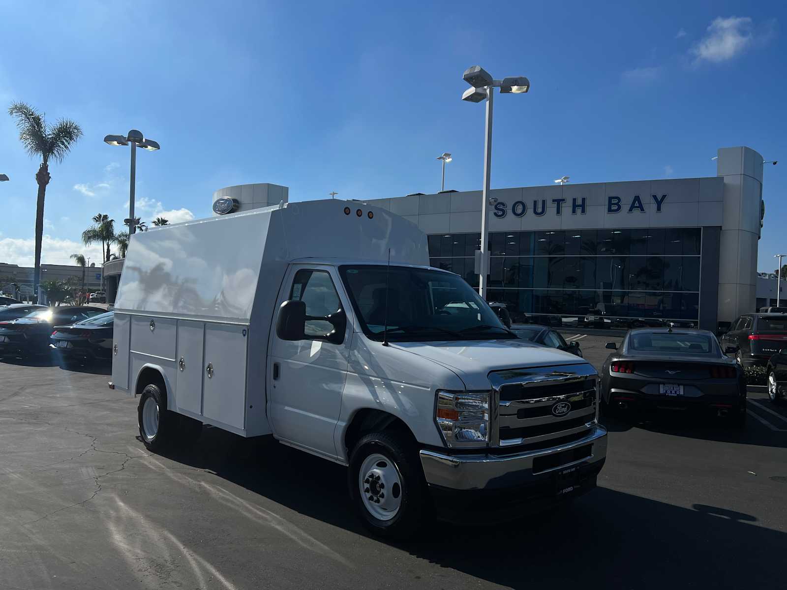 2026 Ford E-Series Cutaway 