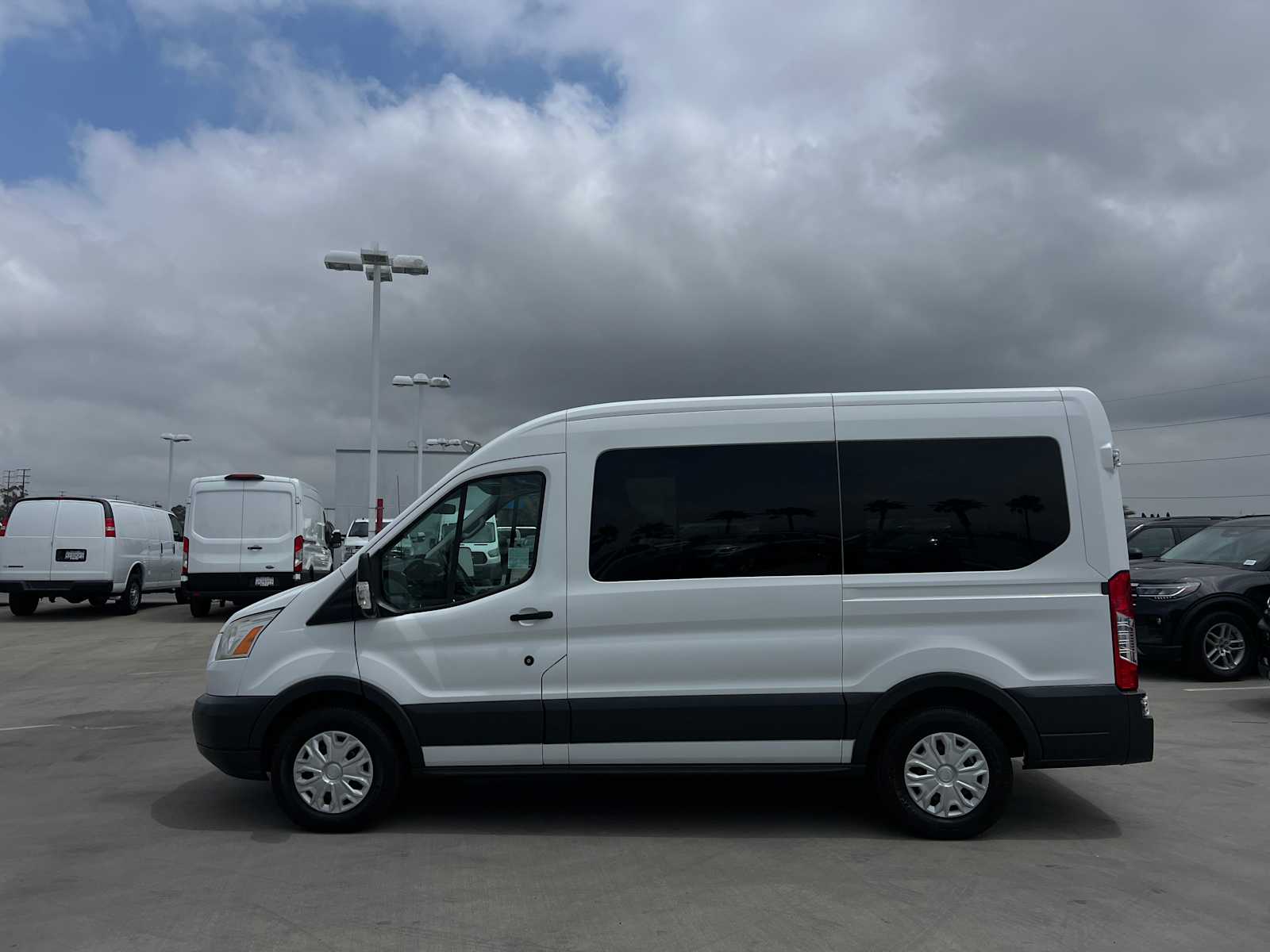 2017 Ford Transit XLT