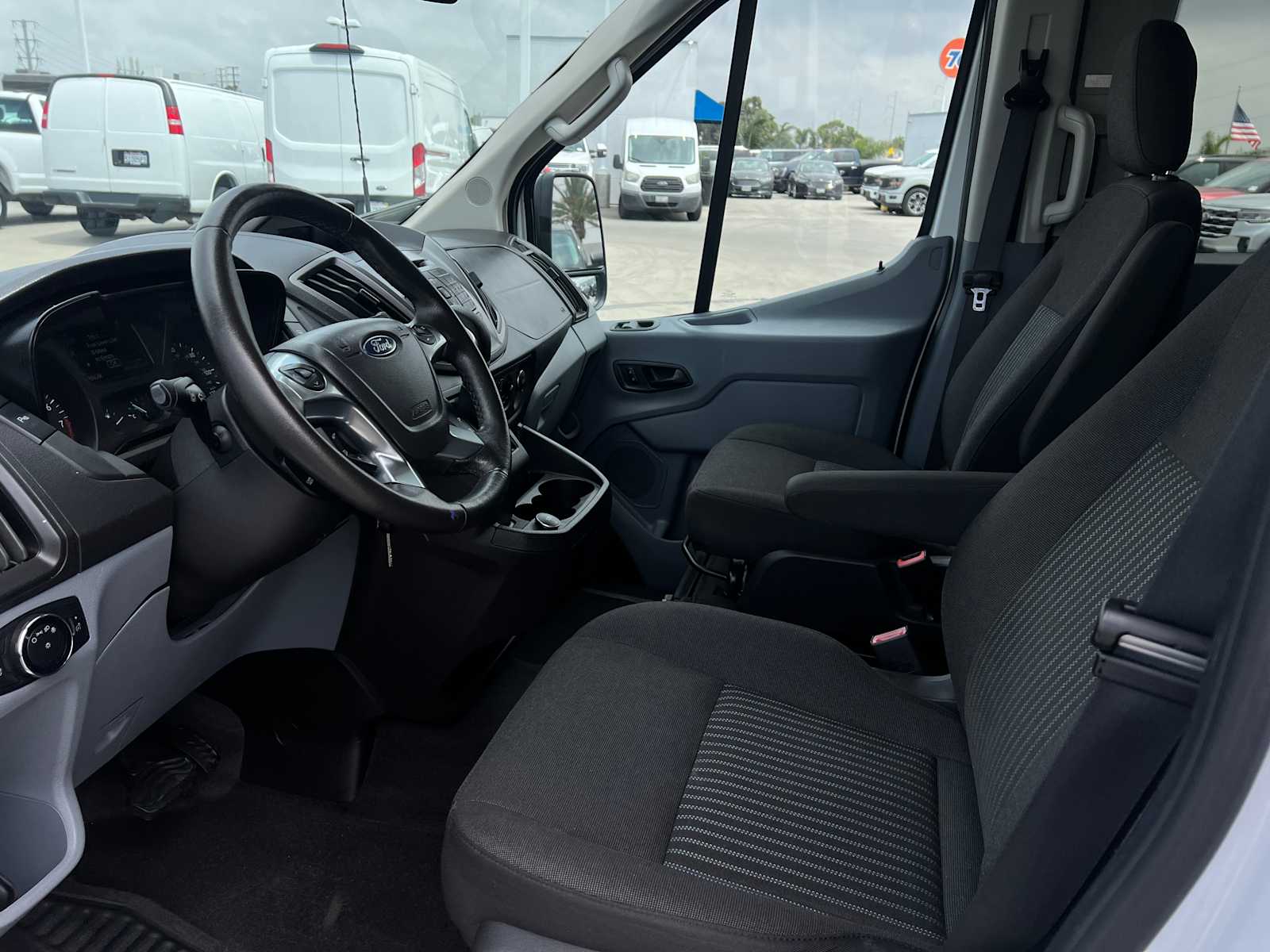 2017 Ford Transit XLT